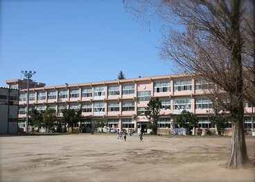 鳥取市立湖山小学校