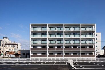 ルネッサ駅南